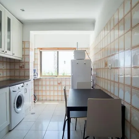 Sunny Marisol T2 Apartment Aroeira (Setubal)