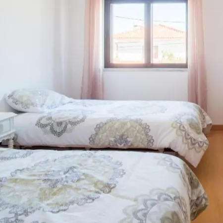 Sunny Marisol T2 Apartment Aroeira (Setubal)