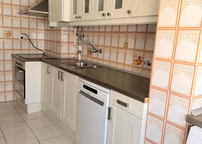 Sunny Marisol T2 * Aroeira (Setubal)